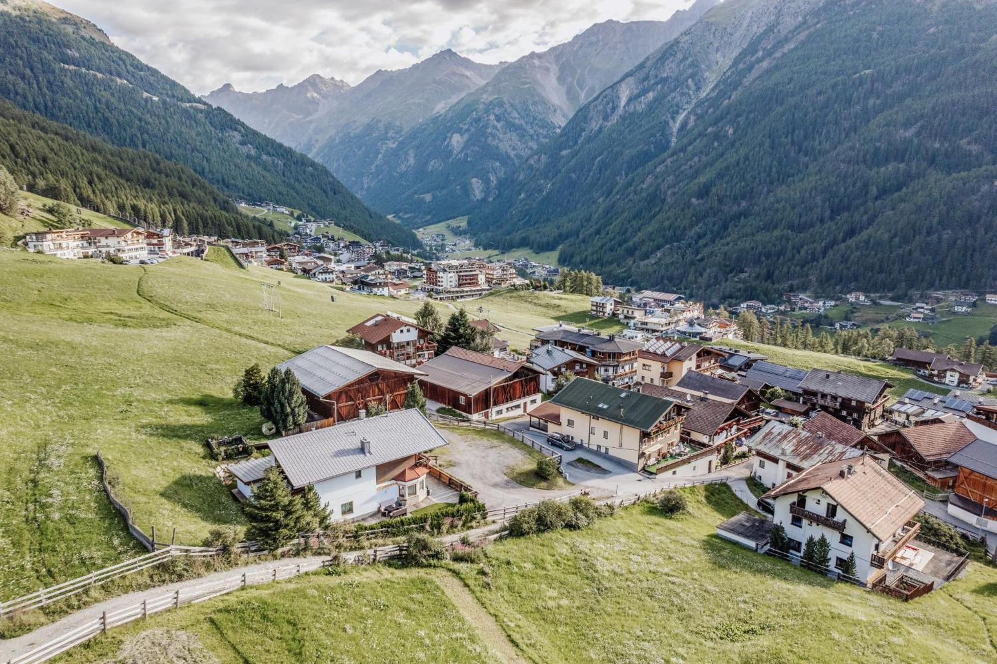 Auer-Fiegl Bed & Breakfast Solden Exterior photo